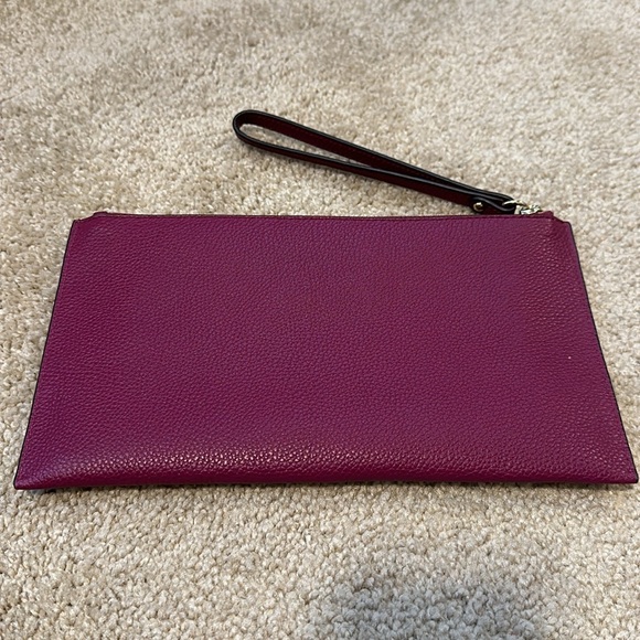 Michael Kors Leather Wristlet NWOT - Picture 3 of 3